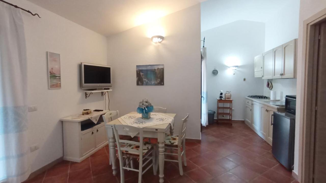 Casa Vacanze Villa Sandrina Costa Paradiso Zewnętrze zdjęcie